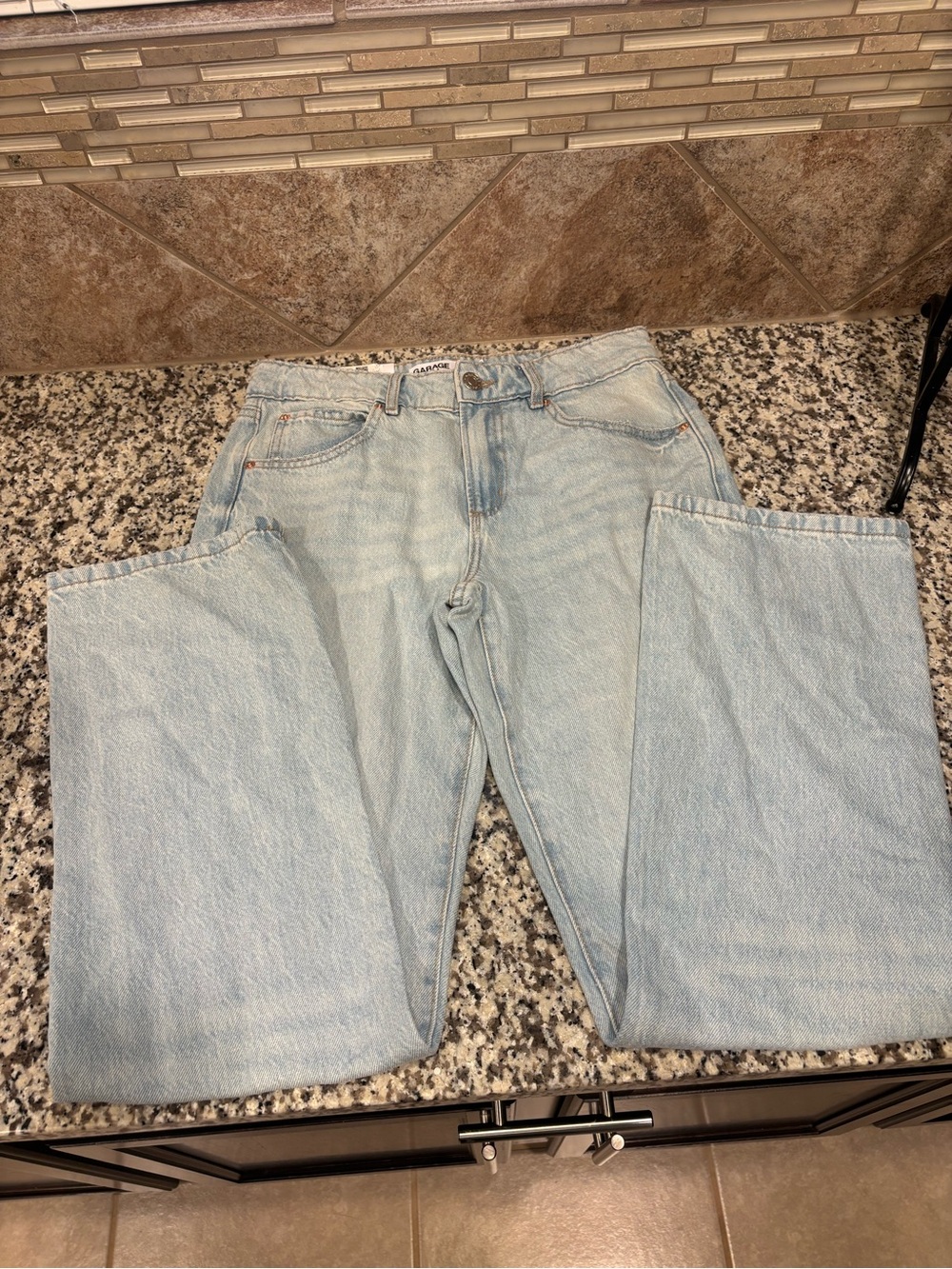 Garage Denim Light Wash Relaxed Straight Jeans 01/25